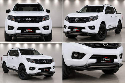 Black front bull bar - front,